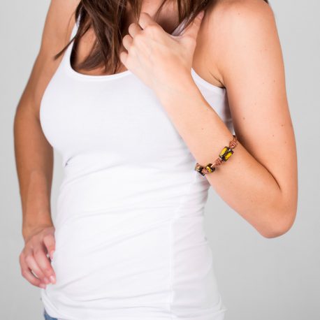 mos-olivo-pulsera-nudos-modelo