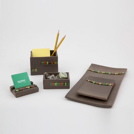 Mos Namasté Escritorio Negro